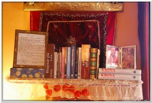 Kirtan pics 030
