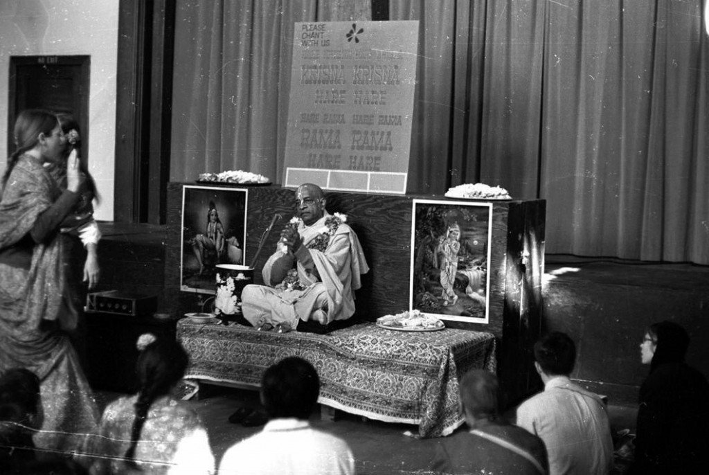 Prabhupada_in_San_Francisco_large